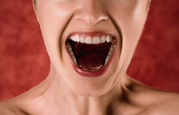 Après_une_opération_des_dents_de_sagesse_:_Comprendre_les_changements_esthétiques_du_visage_chez_la_femme